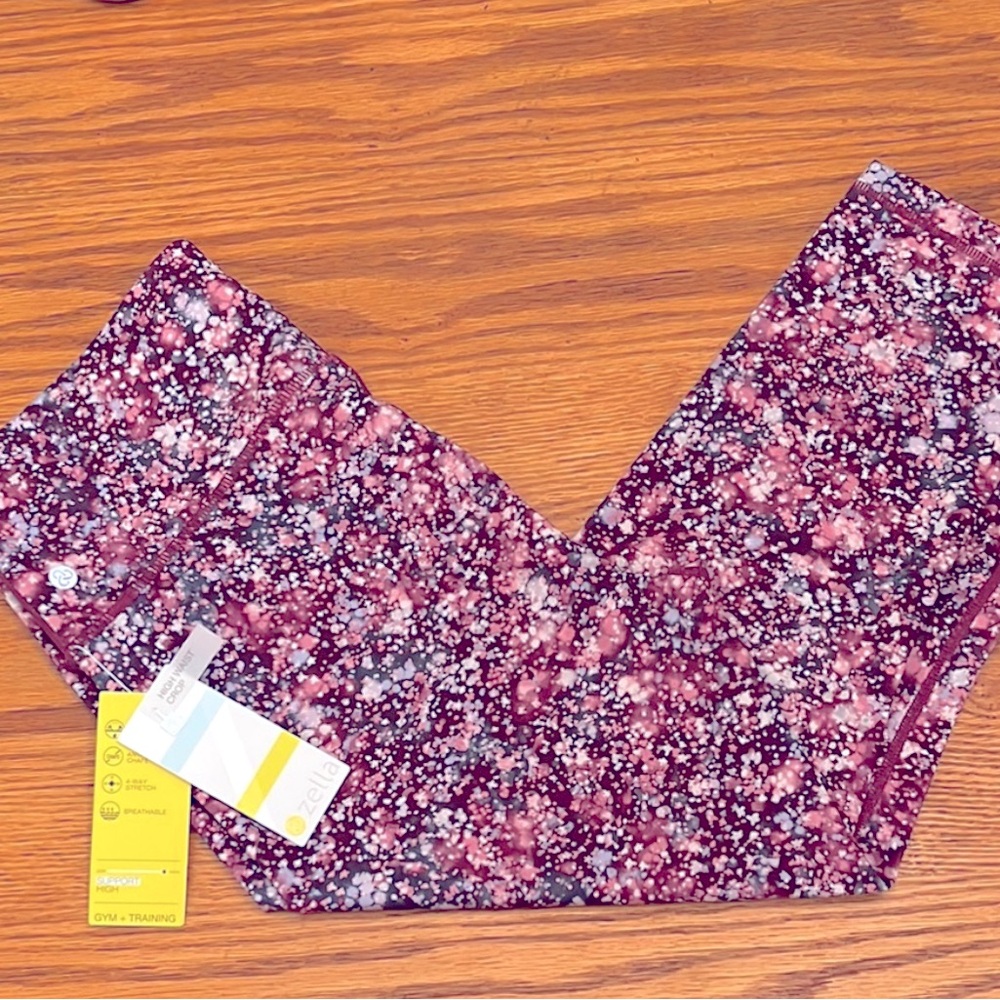 NWT Zella Pink and Purple Patterned Leggings | L